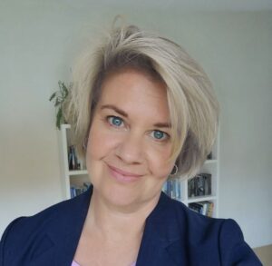 Martine met grijs haar (ai bewerkt)